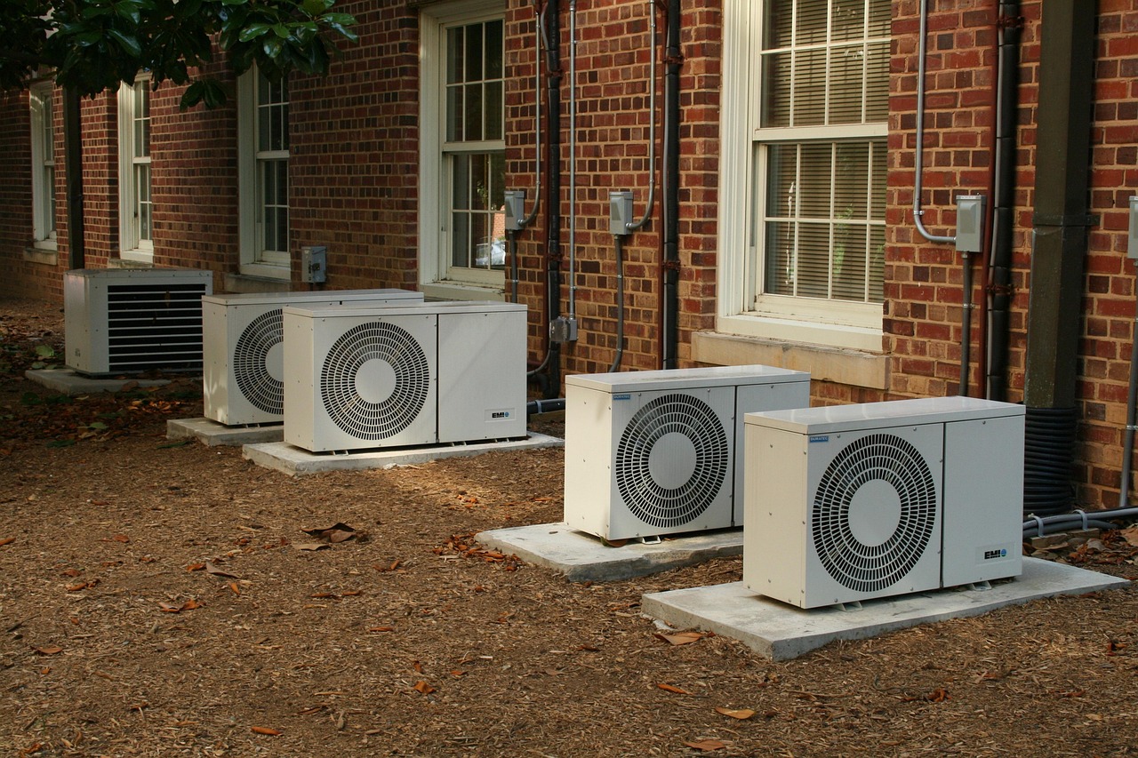 Slimme ventilatiesystemen met milieuvriendelijke filters. Slimme ventilatiesystemen met milieuvriendelijke filters.